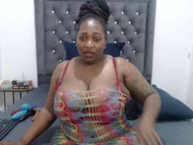 ChocSexcBeast webcam