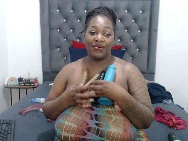 ChocSexcBeast webcam