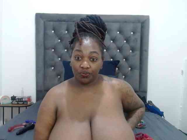 ChocSexcBeast webcam