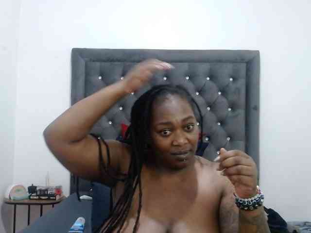 ChocSexcBeast webcam