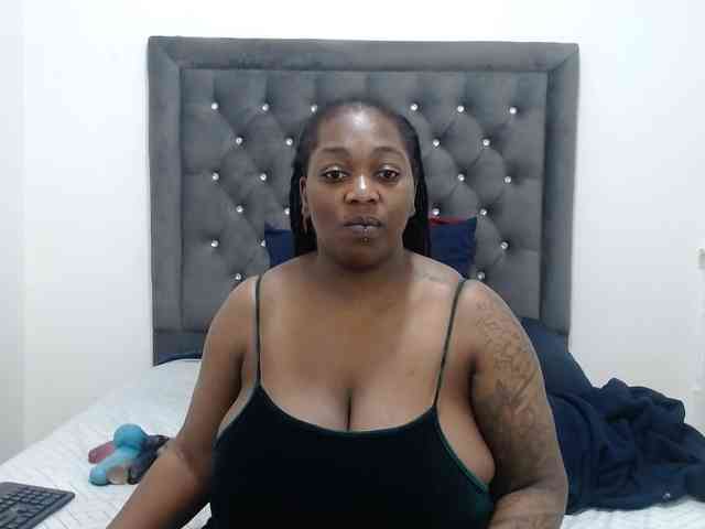 ChocSexcBeast webcam