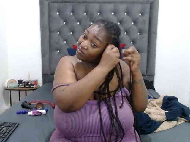 ChocSexcBeast webcam