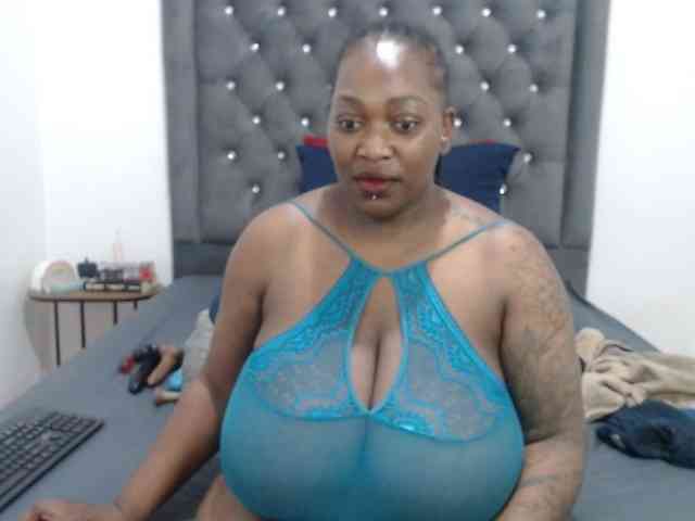 ChocSexcBeast webcam