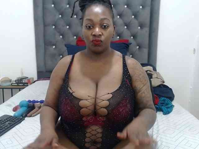 ChocSexcBeast webcam