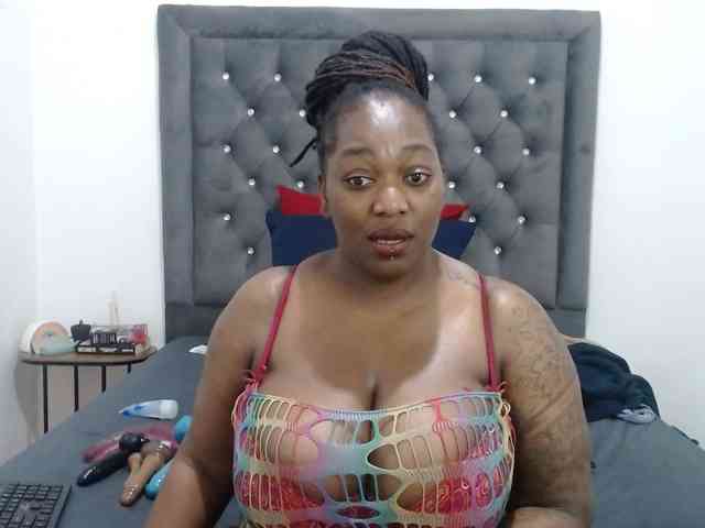 ChocSexcBeast webcam