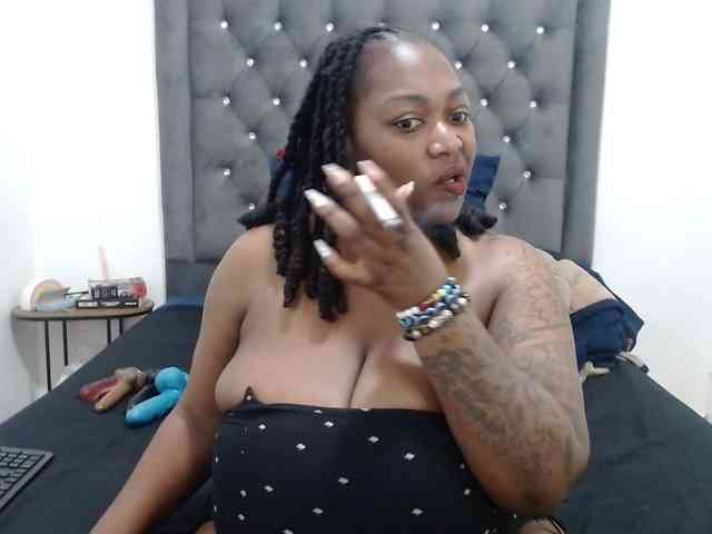 ChocSexcBeast webcam