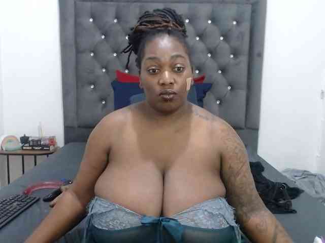 ChocSexcBeast webcam