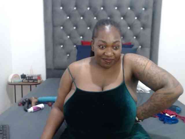 ChocSexcBeast webcam