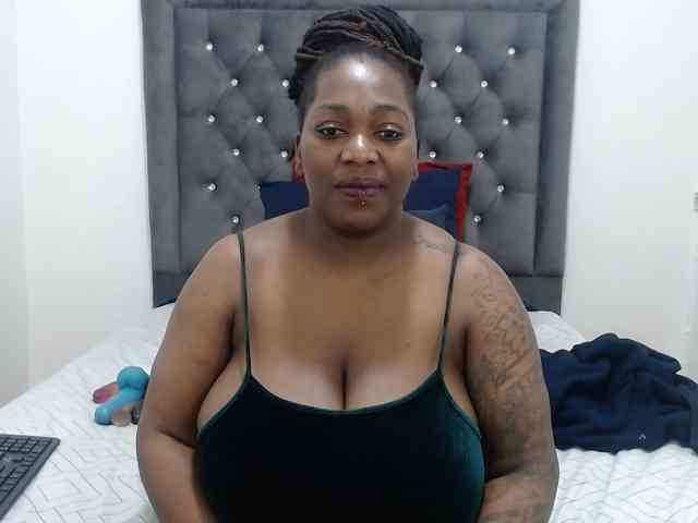 ChocSexcBeast webcam