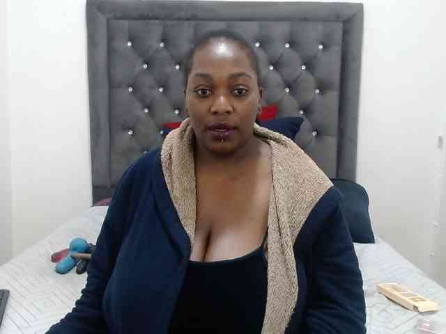 ChocSexcBeast webcam