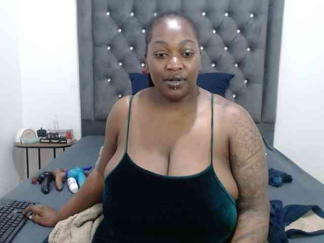 ChocSexcBeast webcam