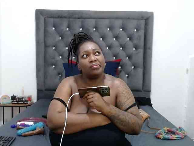 ChocSexcBeast webcam