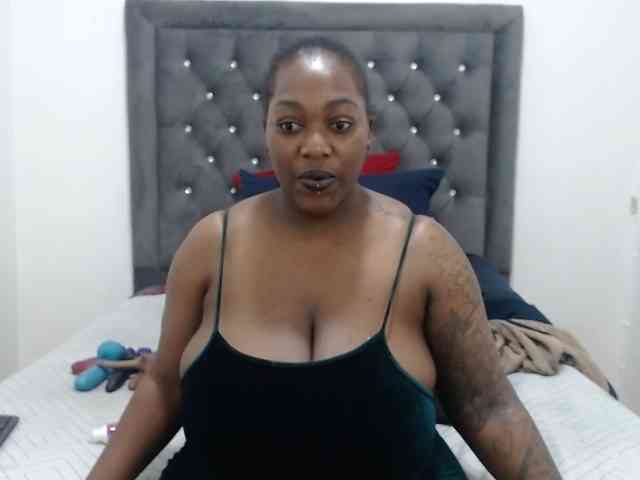 ChocSexcBeast webcam