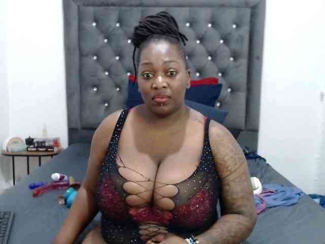 ChocSexcBeast webcam