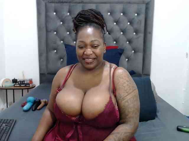 ChocSexcBeast webcam