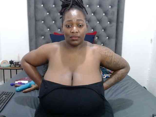 ChocSexcBeast webcam