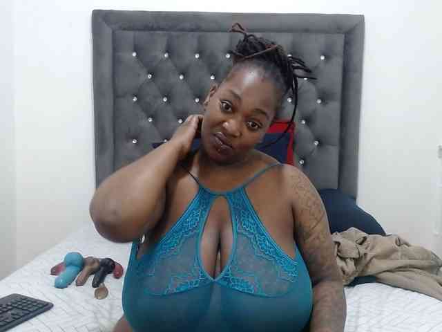 ChocSexcBeast webcam
