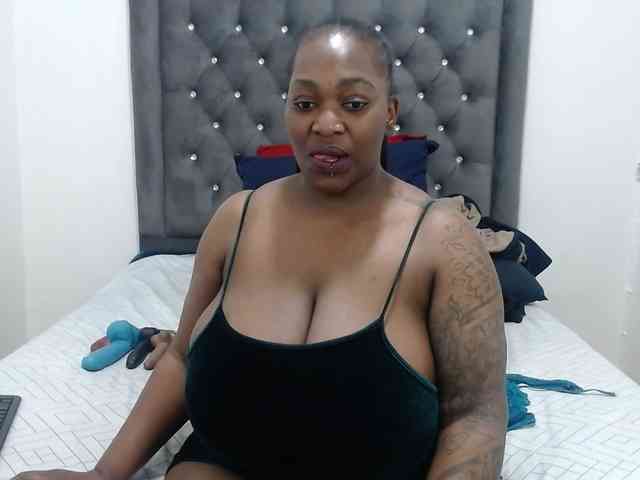 ChocSexcBeast webcam