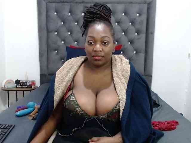 ChocSexcBeast webcam