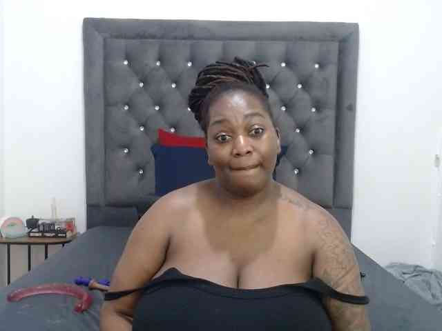 ChocSexcBeast webcam