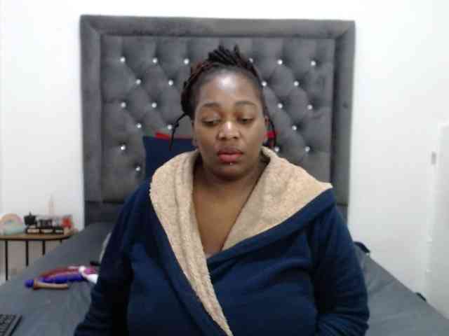 ChocSexcBeast webcam