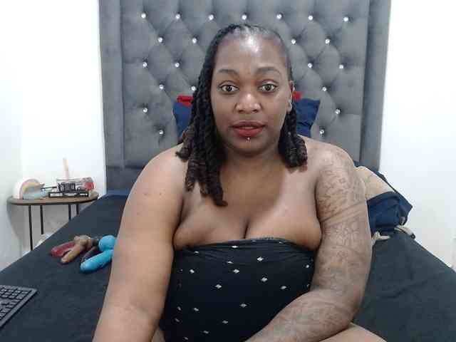 ChocSexcBeast webcam