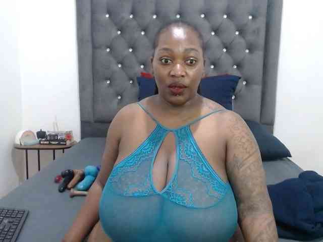 ChocSexcBeast webcam