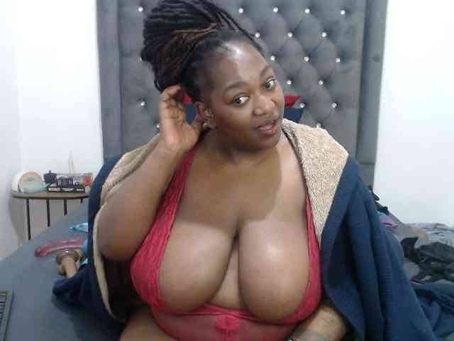 ChocSexcBeast webcam