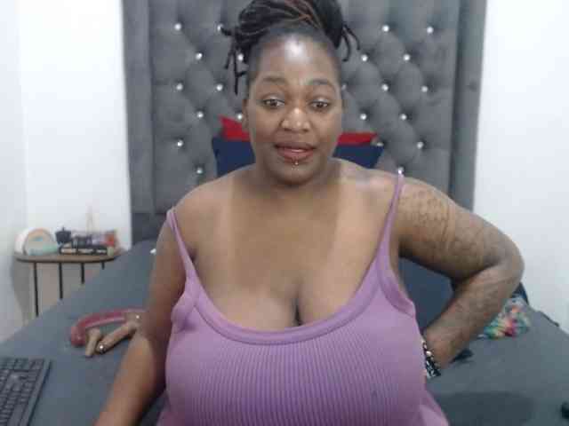 ChocSexcBeast webcam