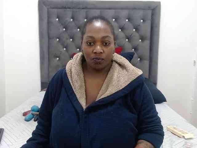 ChocSexcBeast webcam