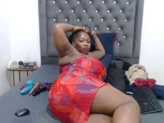 ChocSexcBeast webcam