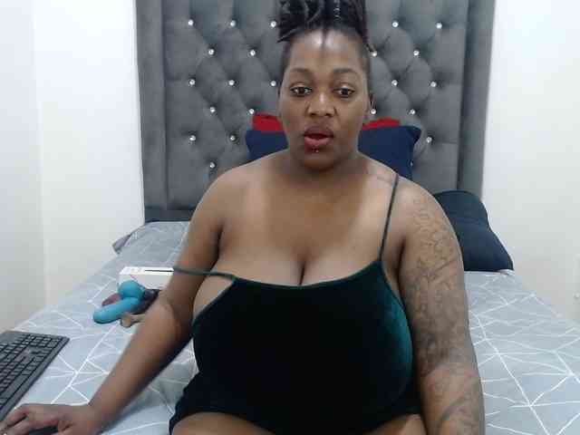 ChocSexcBeast webcam