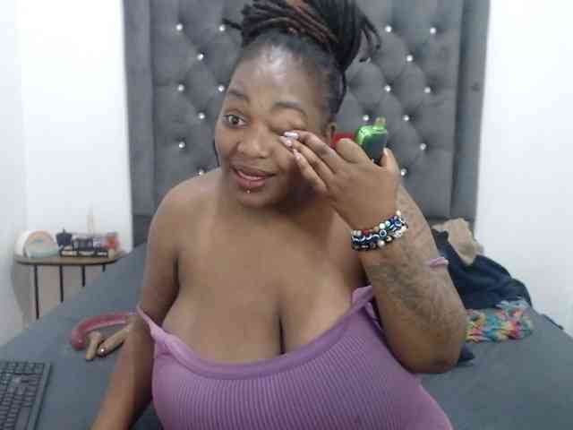 ChocSexcBeast webcam