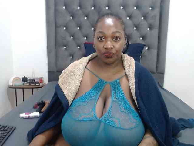 ChocSexcBeast webcam