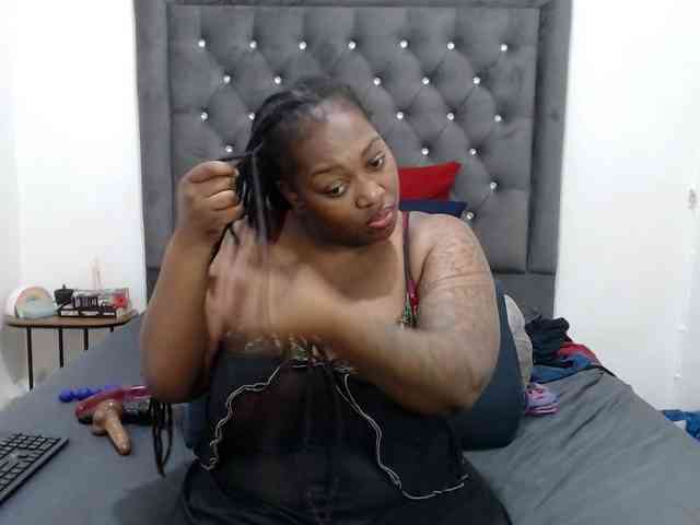 ChocSexcBeast webcam