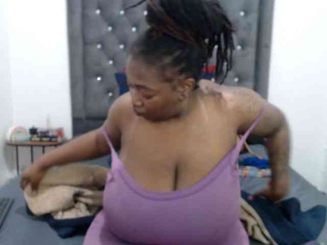 ChocSexcBeast webcam