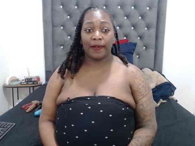 ChocSexcBeast webcam