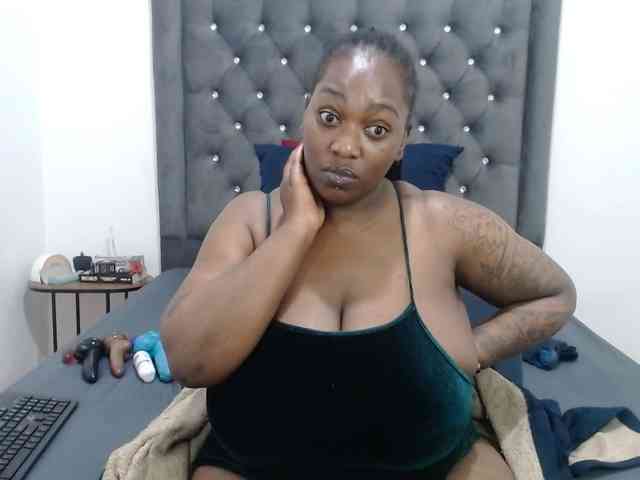 ChocSexcBeast webcam