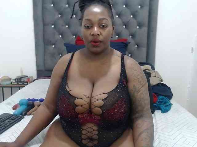 ChocSexcBeast webcam