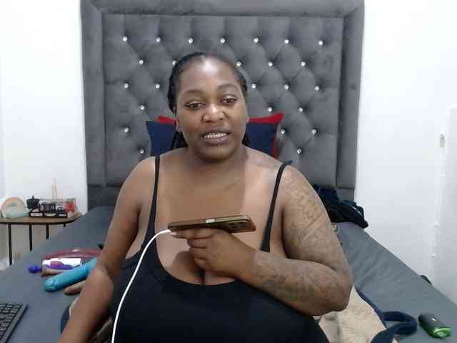 ChocSexcBeast webcam