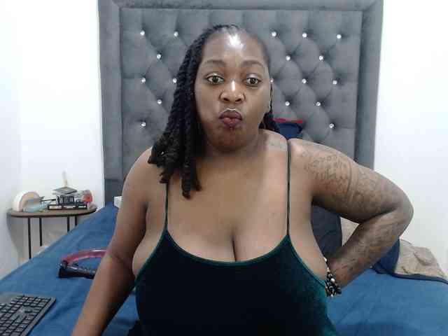 ChocSexcBeast webcam