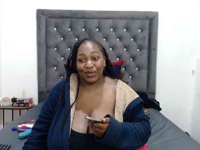 ChocSexcBeast webcam