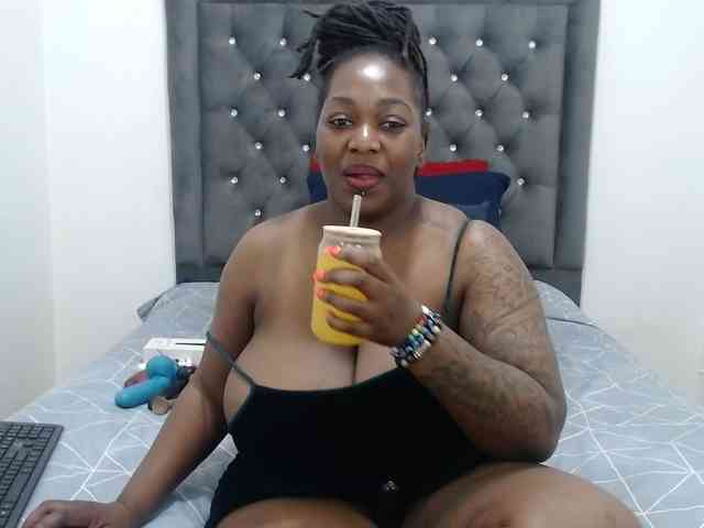 ChocSexcBeast webcam