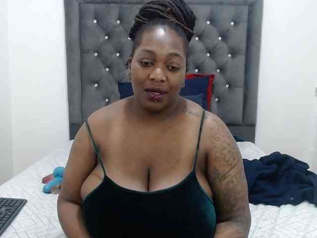 ChocSexcBeast webcam