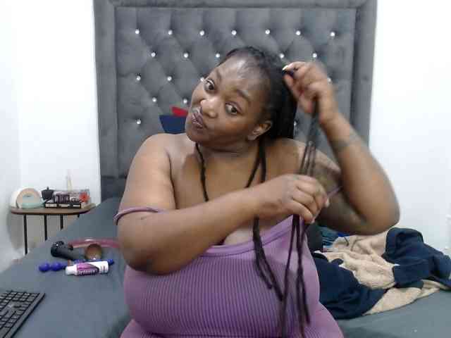 ChocSexcBeast webcam