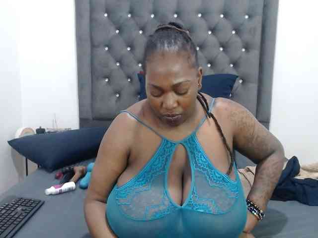 ChocSexcBeast webcam