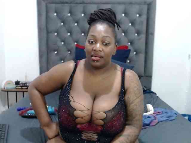 ChocSexcBeast webcam