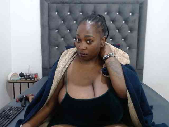 ChocSexcBeast webcam