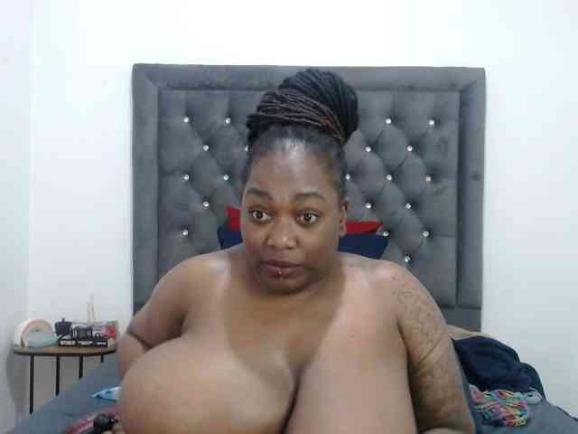 ChocSexcBeast webcam