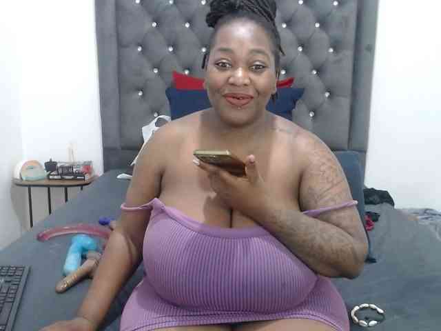 ChocSexcBeast webcam